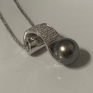 NEW Genuine Tahitian Pearl & Diamond Pendant